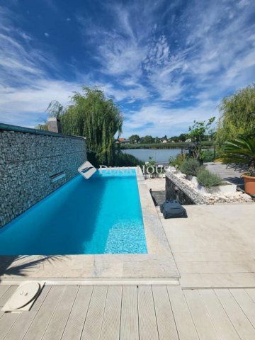 Eladó családi ház, Taksonyon 249 M Ft, 4 szobás