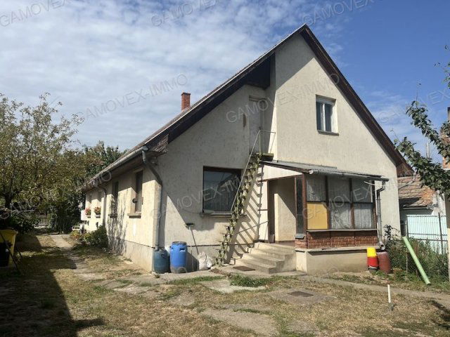 Eladó ikerház, Kőröshegyen 84.991 M Ft, 4 szobás