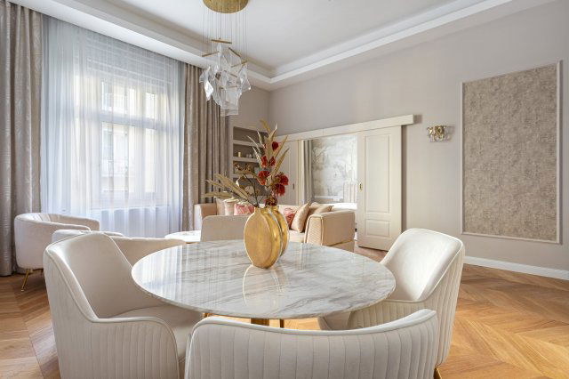 Eladó téglalakás, Budapesten, V. kerületben, Nyáry Pál utcában