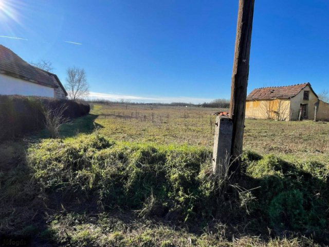 Eladó telek, Tápiószőlősön 4.5 M Ft / költözzbe.hu