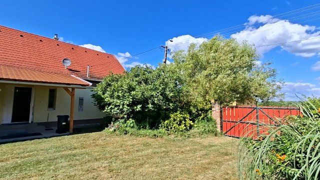 Eladó családi ház, Komlósdon 34.354 M Ft, 3 szobás