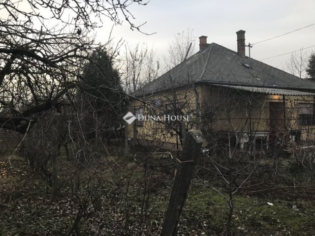 Eladó családi ház, Sárbogárdon 35.7 M Ft, 3 szobás