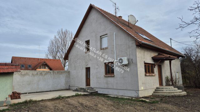 Eladó családi ház, Muronyon 52 M Ft, 4 szobás