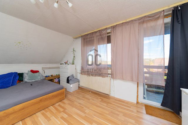 Eladó családi ház, Pécelen 129 M Ft, 5 szobás