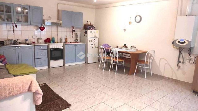 Eladó családi ház, Mohácson 48 M Ft, 5 szobás