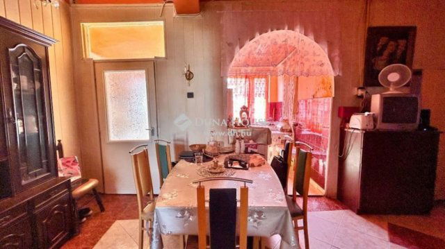 Eladó családi ház, Szombathelyen 49 M Ft, 3+1 szobás