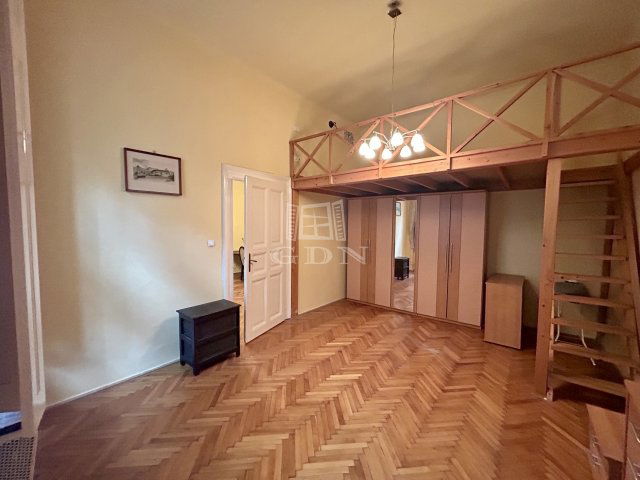Eladó téglalakás, VIII. kerületben, Horánszky utcában