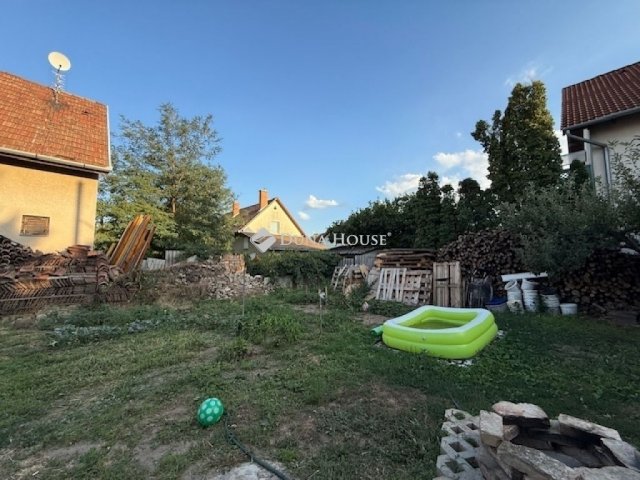 Eladó családi ház, Vecsésen 71.5 M Ft, 3 szobás