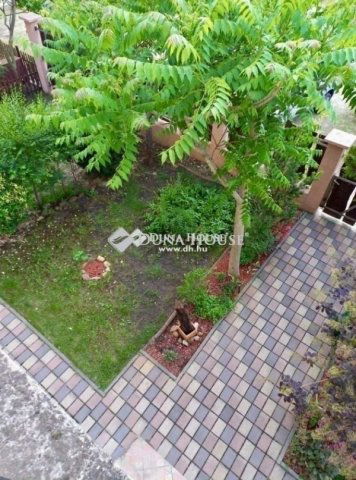 Eladó családi ház, Helvécián 89.9 M Ft, 5 szobás