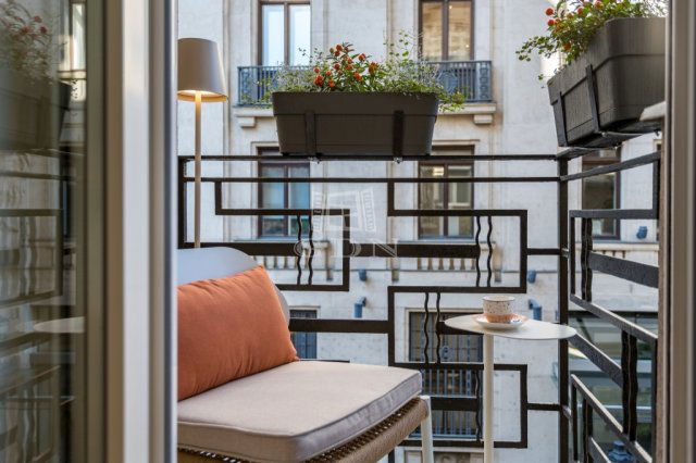 Eladó téglalakás, Budapesten, V. kerületben 249.9 M Ft, 3 szobás