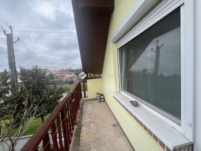 Eladó családi ház, Szegeden 115 M Ft, 7 szobás