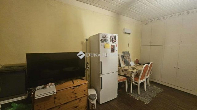 Eladó panellakás, Hajmáskéren 21 M Ft, 2 szobás