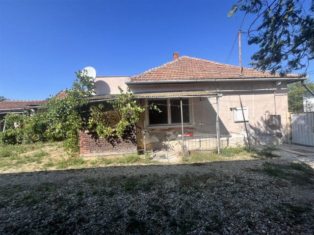 Eladó családi ház, Okányon 11.5 M Ft, 3 szobás
