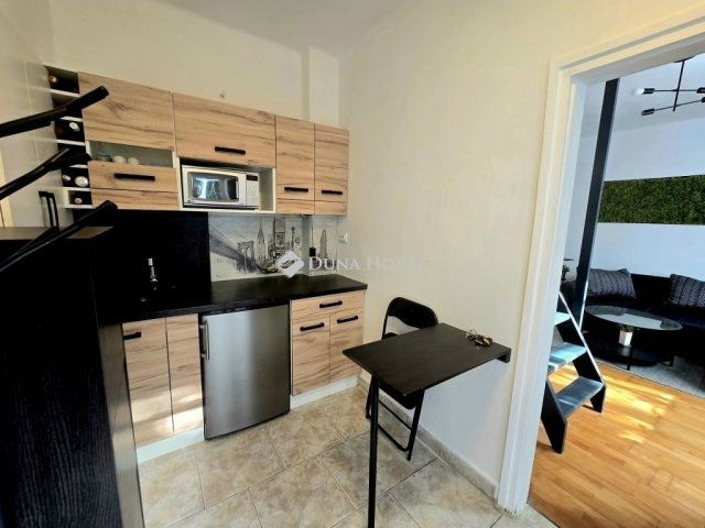 Eladó ikerház, Pécsett 98.5 M Ft, 5 szobás