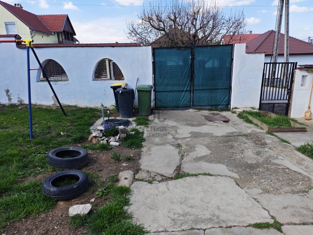 Eladó ikerház, Budapesten, XVII. kerületben 119.99 M Ft, 5 szobás