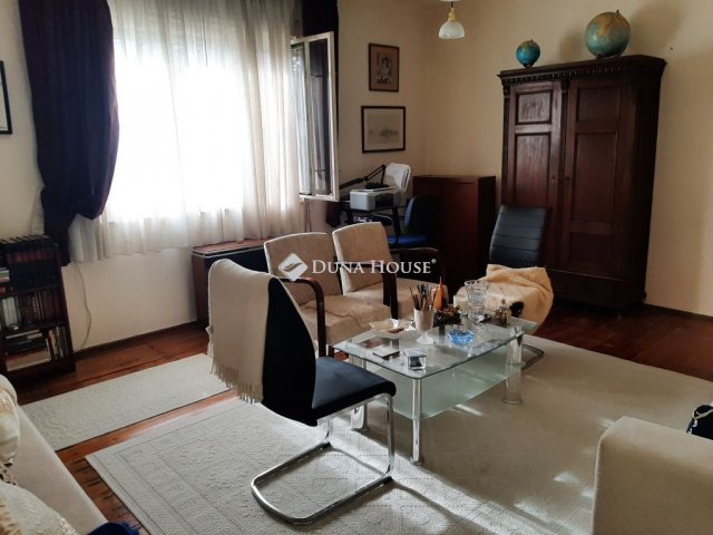 Eladó családi ház, Esztergomban, Vízimalom utcában 75 M Ft