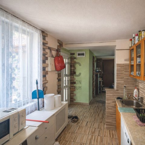 Eladó családi ház, Nagykőrösön 31.9 M Ft, 3 szobás