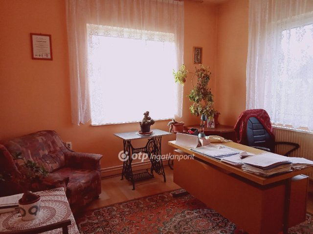 Eladó ipari ingatlan, Fehérgyarmaton 189 M Ft