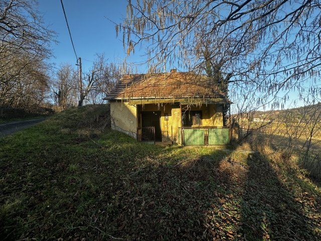 Eladó nyaraló, Rezin 10.5 M Ft, 1 szobás / költözzbe.hu