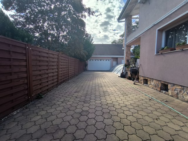 Eladó családi ház, Budapesten, XVI. kerületben 186 M Ft