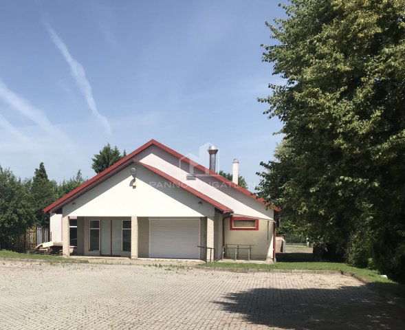 Kiadó üzlethelyiség, Devecseren 635 E Ft / hó