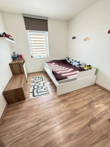 Eladó családi ház, Pakson 124.9 M Ft, 3 szobás