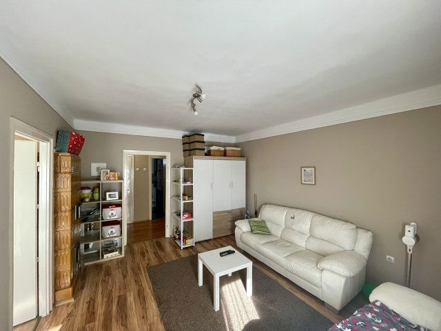 Eladó téglalakás, Dombóváron 31.9 M Ft, 2 szobás