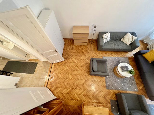 Eladó téglalakás, Budapesten, V. kerületben, Honvéd utcában