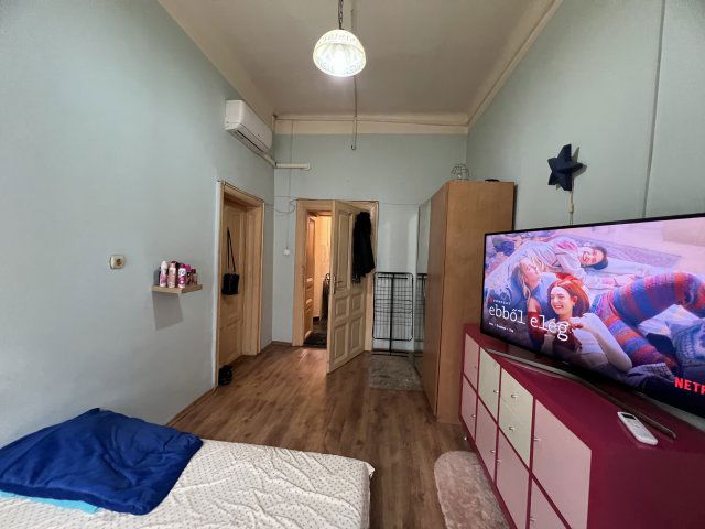 Eladó téglalakás, Budapesten, VII. kerületben, Nefelejcs utcában