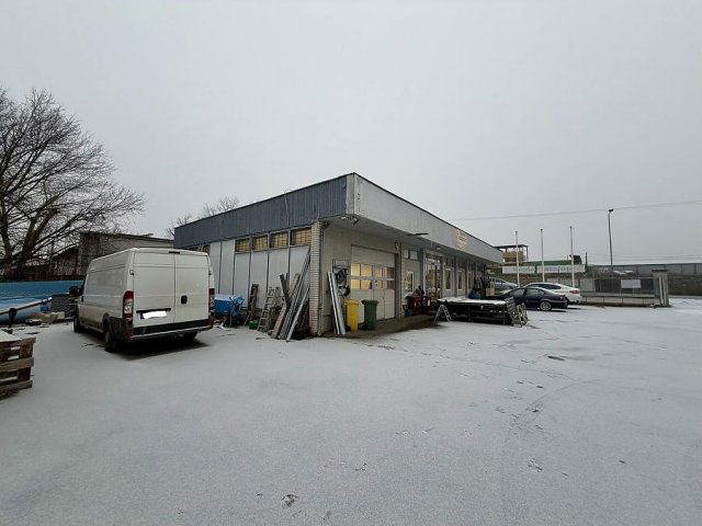 Eladó ipari ingatlan, Vácon 132.5 M Ft / költözzbe.hu