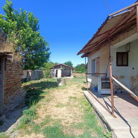 Eladó családi ház, Bakonyszentivánon 12.9 M Ft, 2 szobás