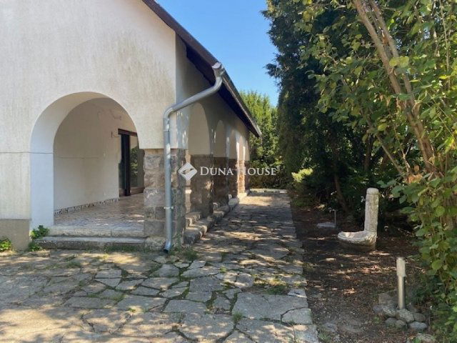 Eladó családi ház, Szentendrén 189 M Ft, 5 szobás