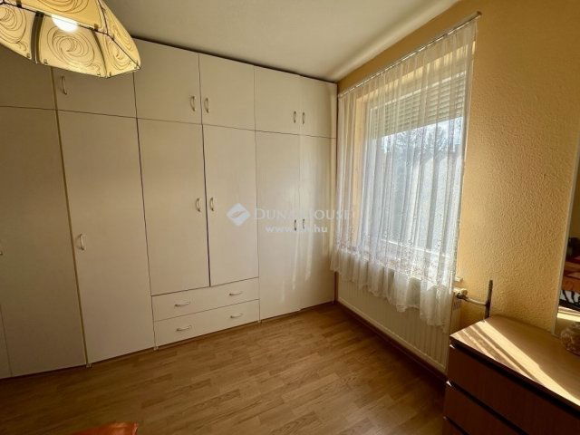 Eladó családi ház, Szentendrén 168 M Ft, 4 szobás