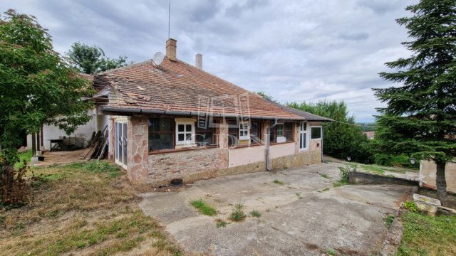 Eladó családi ház, Galgahévízen 49 M Ft, 4 szobás