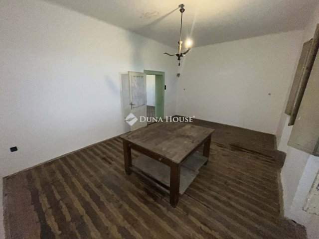 Eladó mezogazdasagi ingatlan, Városföldön 28 M Ft, 3 szobás