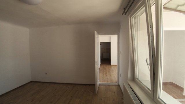 Eladó családi ház, Debrecenben 75 M Ft, 3 szobás