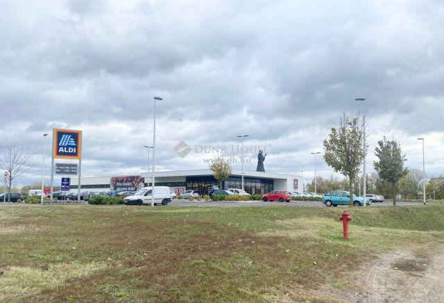 Eladó ipari ingatlan, Dabason 171.75 M Ft / költözzbe.hu