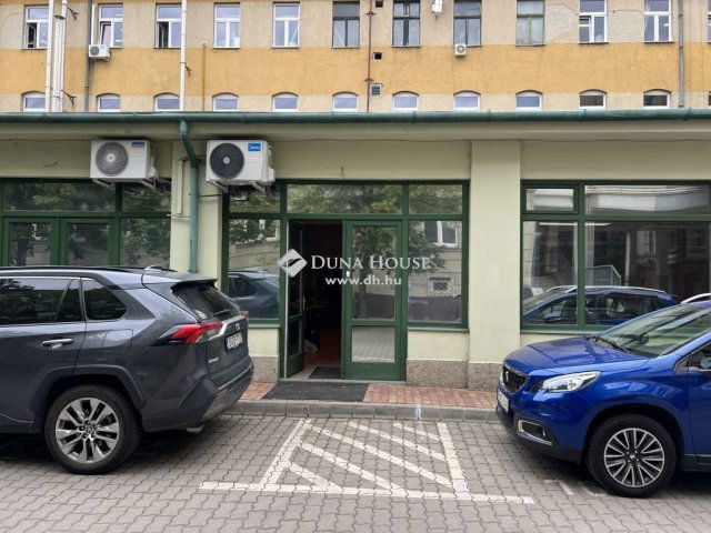 Eladó ipari ingatlan, Budapesten, VIII. kerületben 300 M Ft