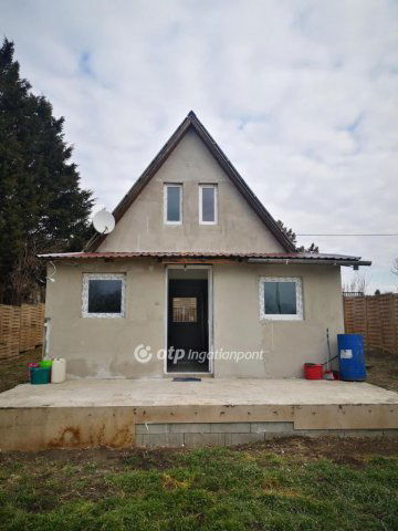 Eladó nyaraló, Bicskén 24.99 M Ft / költözzbe.hu