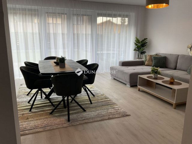 Kiadó ikerház, albérlet, Debrecenben, Böszörményi úton