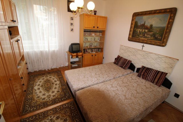 Kiadó téglalakás, albérlet, Salgótarjánban 130 E Ft / hó