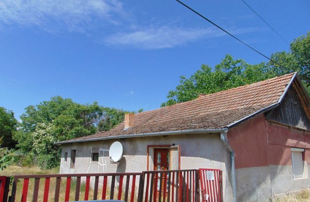 Eladó családi ház, Tiszaalpáron 7.01 M Ft, 1+1 szobás