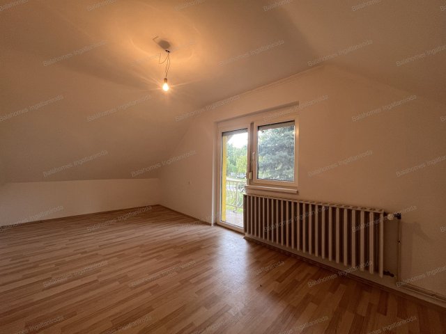 Eladó családi ház, Siófokon 94.5 M Ft, 4 szobás