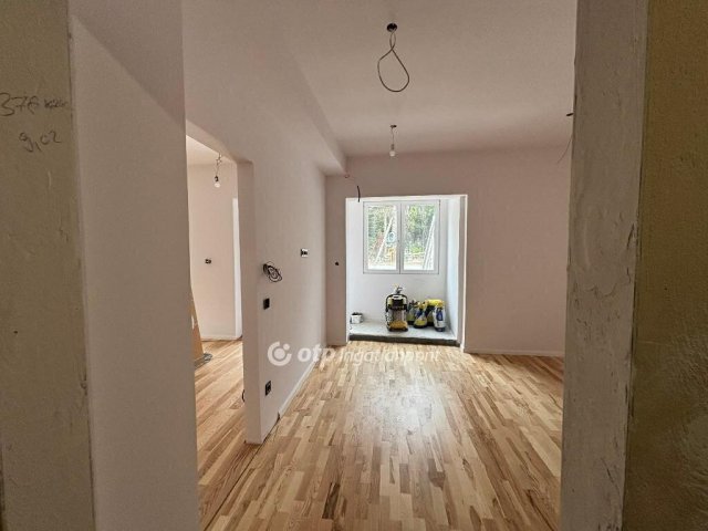 Eladó téglalakás, Budapesten, II. kerületben 150 M Ft, 2 szobás