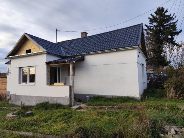 Eladó családi ház, Vigántpetenden 37 M Ft, 2 szobás