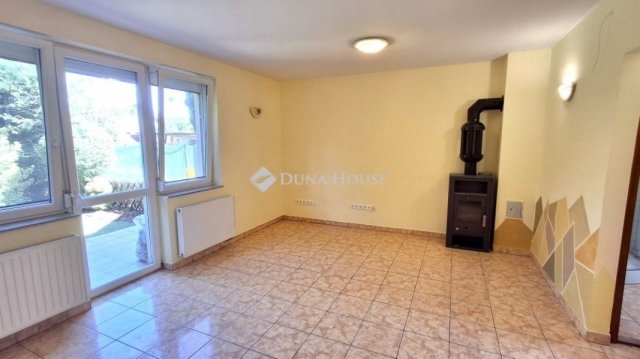 Eladó téglalakás, Budapesten, XVII. kerületben 99 M Ft, 3 szobás