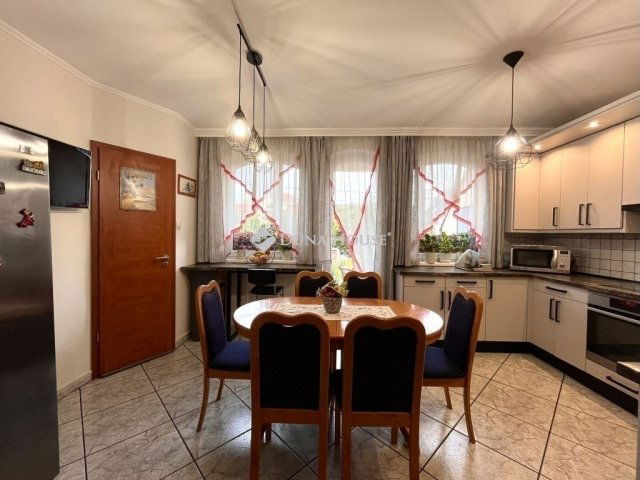 Eladó ikerház, Budapesten, XVIII. kerületben 145 M Ft, 4 szobás