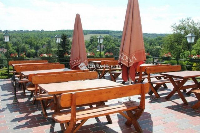 Eladó családi ház, Domonyban 420 M Ft, 7 szobás