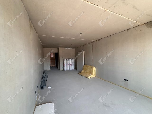 Eladó téglalakás, Győrött 54 M Ft, 1 szobás