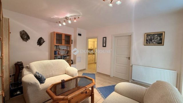 Kiadó iroda, Győrött 200 E Ft / hó, 2 szobás